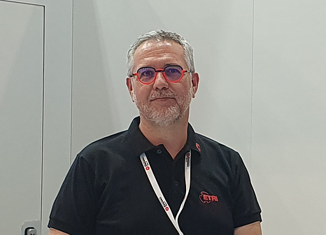St&eacute;phane R&eacute;zohier, charg&eacute; d'affaires